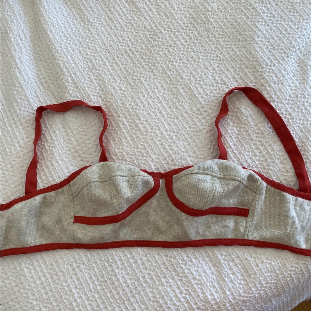 Super cute Marni bralette / crop top. Perfect for summer time fun.